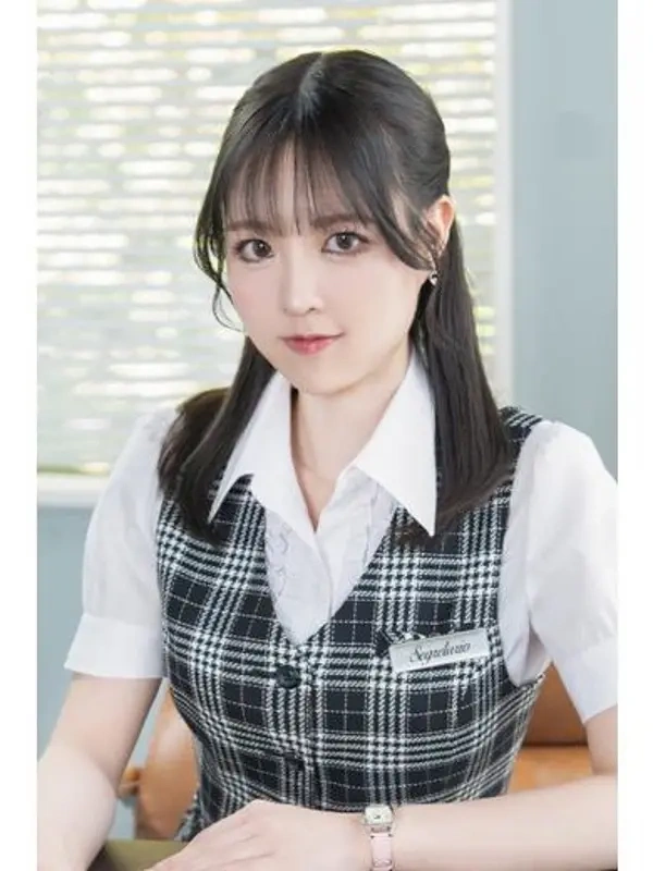 吉原ソープ「セグレターリオ/えみ」美人秘書の谷間でムスコがムクムク出世!業務命令でイケナイ関係に…お得な割引プランで夢の社長ライフを手に入れろ。