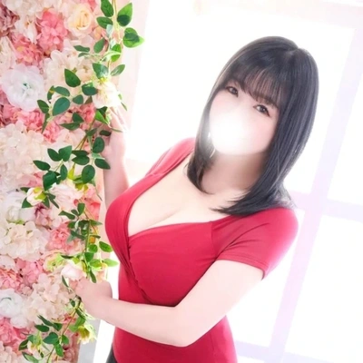 鶯谷デリヘル「人妻 花かんざし/かおり」Gカップのこぼれそうなオッパイがたまらない！優しさ溢れる熟女とのグッショリ濃厚なプレイ！