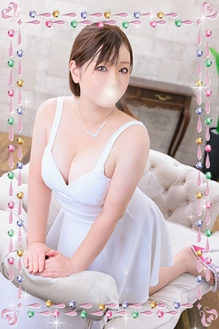 〇抱き心地満点のふんわりFカップ美人奥様♪〇