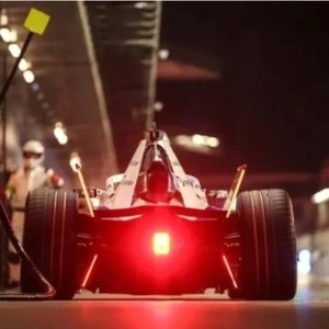 「今年は日本でナイトレース」❗️