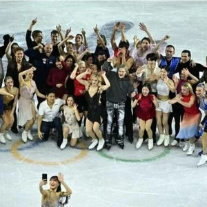 「フィギュアスケート、最高〜」❗️