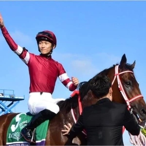 「フォーエバーヤングが無事に戻ってこれますように…」