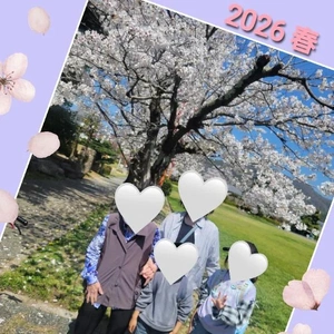 「公園でお花見したよ」❗️