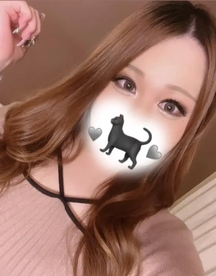 月の頃には愛し合って