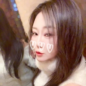 11/8(土)出勤します*ˊᵕˋ*