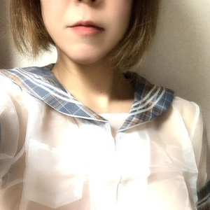 出勤中だよ…♡ 早く来てくれないと、ムズムズしちゃう///」