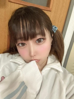 よるに！