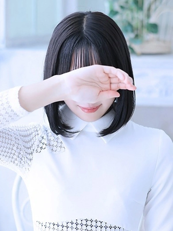 玲於奈(レオナ)