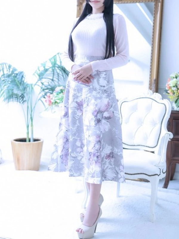 新人・真里(マリ)