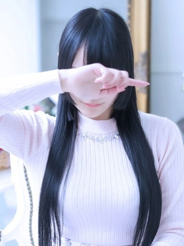 新人・真里(マリ)