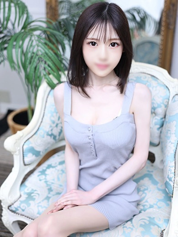 新人・琉鈴(ルリ)