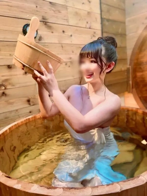 🖐️「雨の日に“ぎゅっ”とされたいって思うことある?」