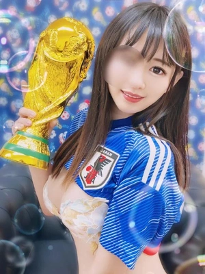 見られてると意識しちゃって...✨