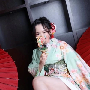 少し照れた笑顔が見えると...✨