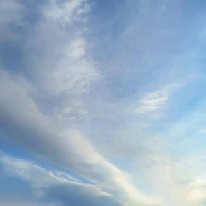 こんにちは🌥️