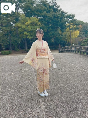 ごはん屋さんへ😋