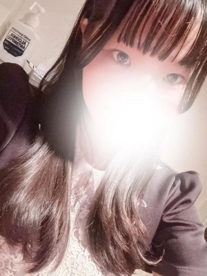 手を添えてちゅーすると🩷