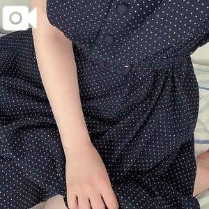ちらり👗