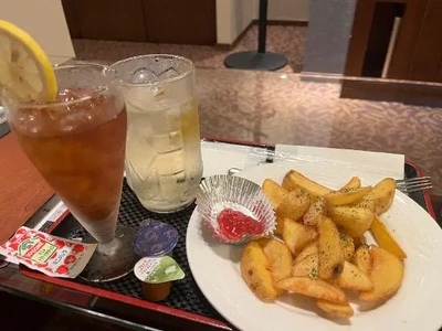 タウスO様?? ??-?
