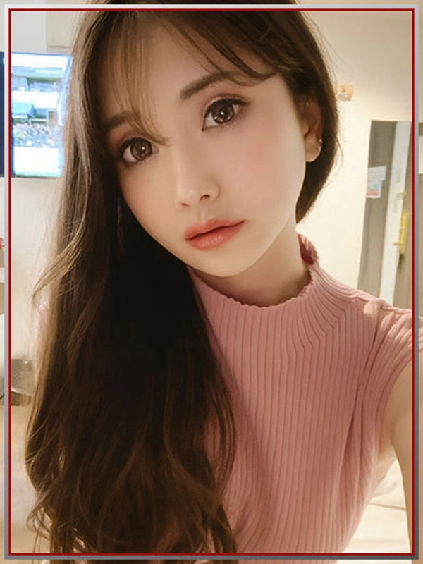 澤村レイナ♡現役AV女優