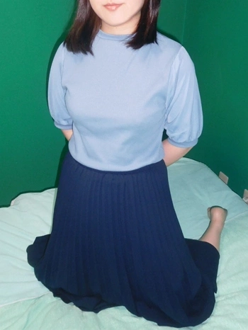 清楚な美形妻を電マでイカセ放題・発射無制限☆60分9,999円!!(予約も指名も無料)