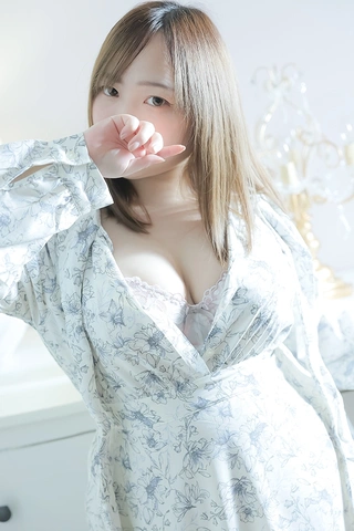 貴方だけが知れる彼女の秘密♪人妻の甘い囁き・・・