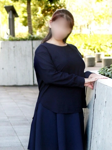 レア出勤【しのぶさん】☆清楚な奥様は抱き心地抜群♪