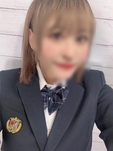 可愛い子が手抜きしないでお口で抜きます