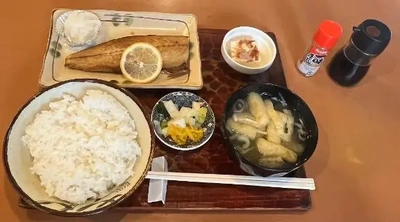 ご心配、有り難うございます♪ 元気!です。