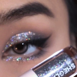 ☆リクエスト☆ 「もっと濃いメイクで、お願いします。」