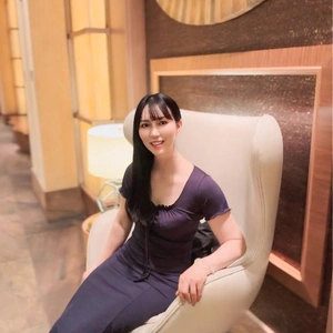 遠くから、ようこそ白藤ワールドへ?
