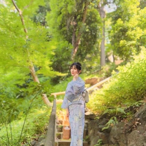 静かに、夏が抱きしめてくる