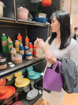 ??白藤のバタバタ劇場