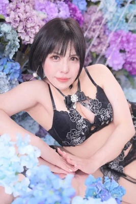 ブルー