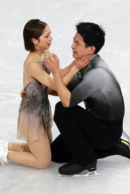 りくりゅうペア金！