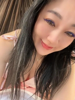 「アイスのように体を溶かす熱い戯れ・・・」