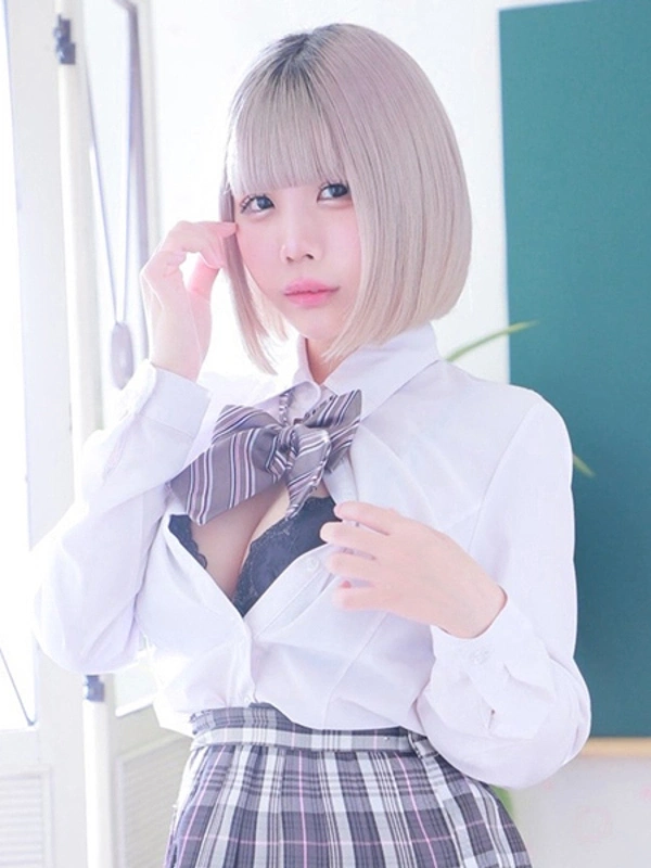ももな
