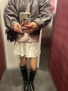 たまには短いのも良いでしょ❤️ 生脚は勇気がないので😅ストッキング着用の巻