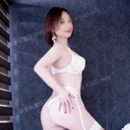 明日、月曜日のご案内です💋