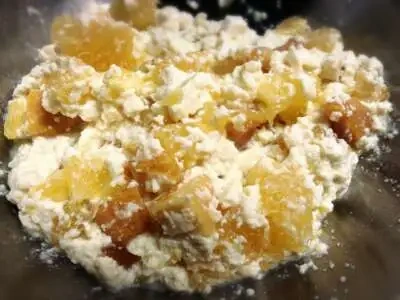 朝からコソコソ