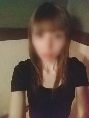 人気沸騰中！清楚な中に誠実さと気品さを合わせ持つ超スレンダー美脚美形奥様の美香