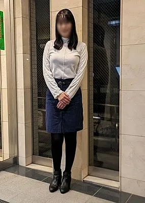 美声で清楚、清純派フアンには絶対お勧めの可愛い奥様です！