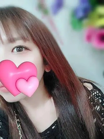 初めてお会いした時から恋人接客で、優しい気配り上手な人気奥様のまよさん