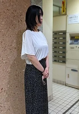 清楚で素直な透明感のある、聞き上手で従順なスタイル抜群の美人若奥様のみずほさん