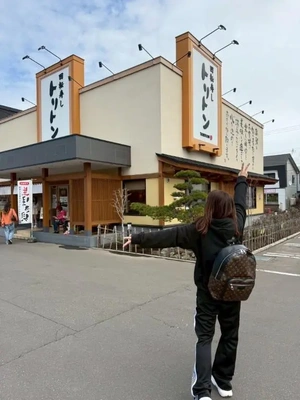 トリトンに行かなきゃああ東京に帰れないぜええ😏😏