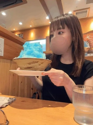喉が渇いたからかき氷🍧食べに来たあ。