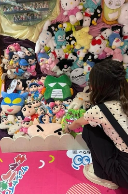 こうゆいガチャガチャした部屋に...
