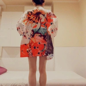 今日のお店服の後ろだよお😇👋