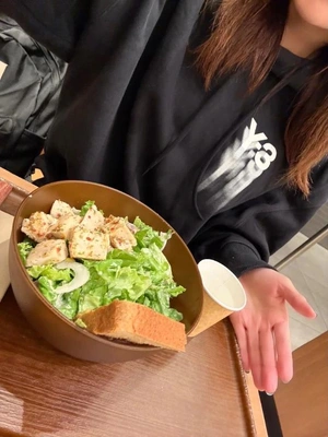 今日はよるごはん。食べて帰る💨