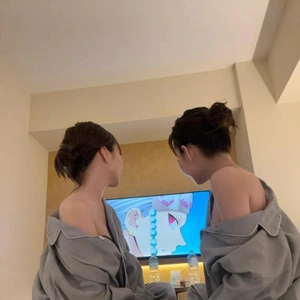 いろんな私を撮るみなみちゃん😇😇